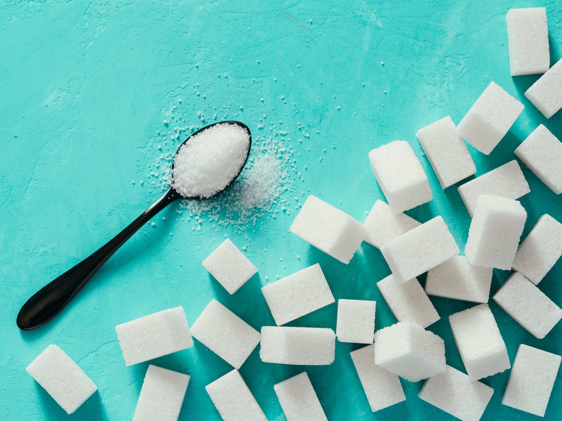 sugar cubes and crystals