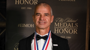 Dr. Shai Efrati Honored With 2025 Ellis Island Medal of Honor